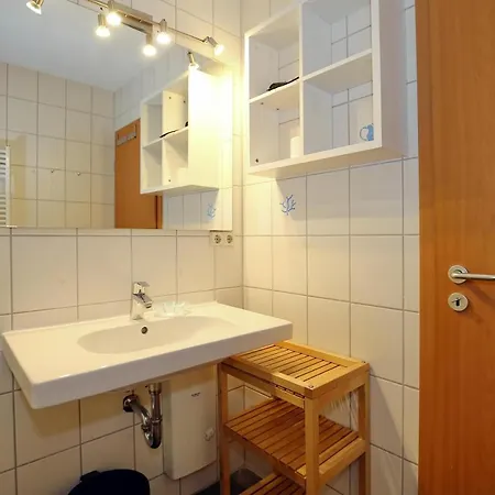 Yachthafenresidenz 7304 דירה